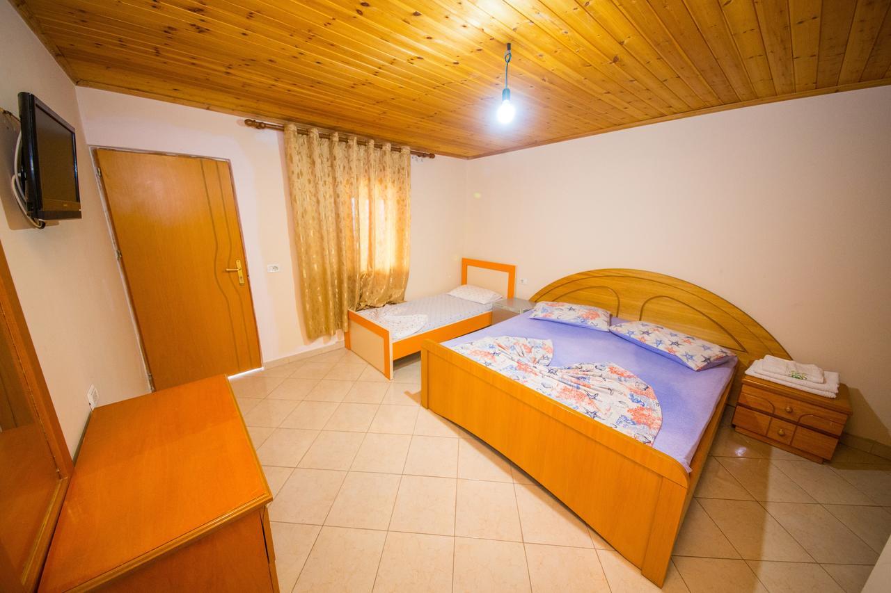 Isi Rooms Vlorë Exterior foto